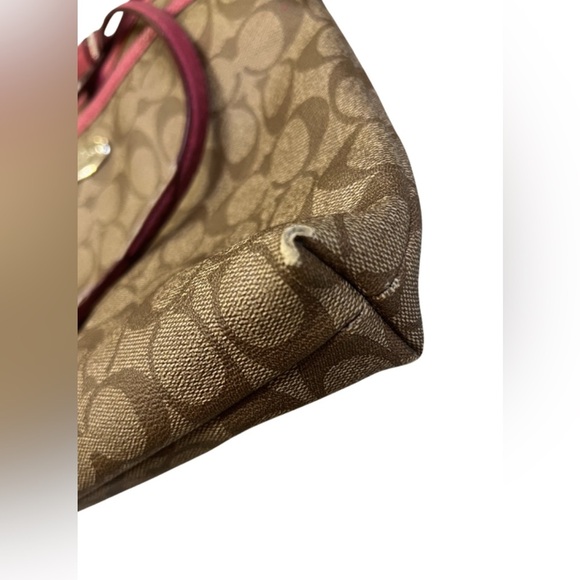 Coach Signature Logo All Over Pattern Crossbody Leather Beige Pink - Picture 8 of 9